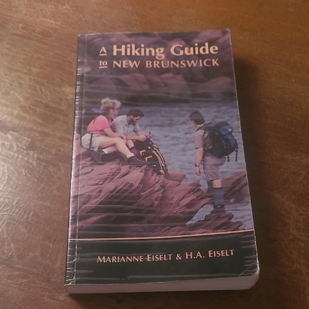 2/$5 1991 Vintage Hiking Guide to New Brunswick Book